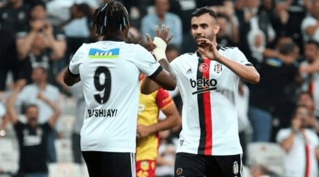 Beşiktaşlı Ghezzal’dan, Galatasaray’ın Eski Golcüsü Gomis’e Çağrı