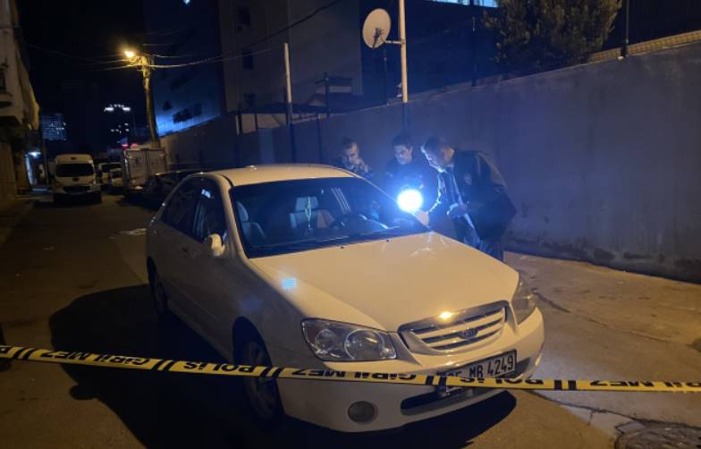 İzmir’de Avcı Bıçağıyla Saldıran Suriyeli, 1 Ölü ve 1 Ağır Yaralı Bıraktı