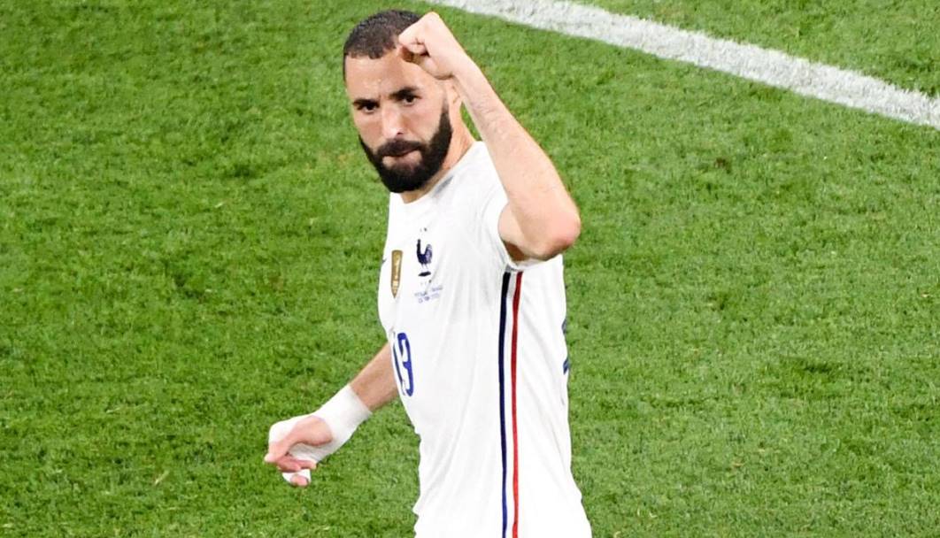 Fransız Futbol Yıldızı Karim Benzema, Filistin Desteği Nedeniyle Ülkenin Gündeminde